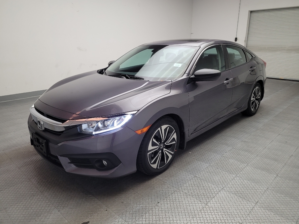 2017 Honda Civic EX-L's photo