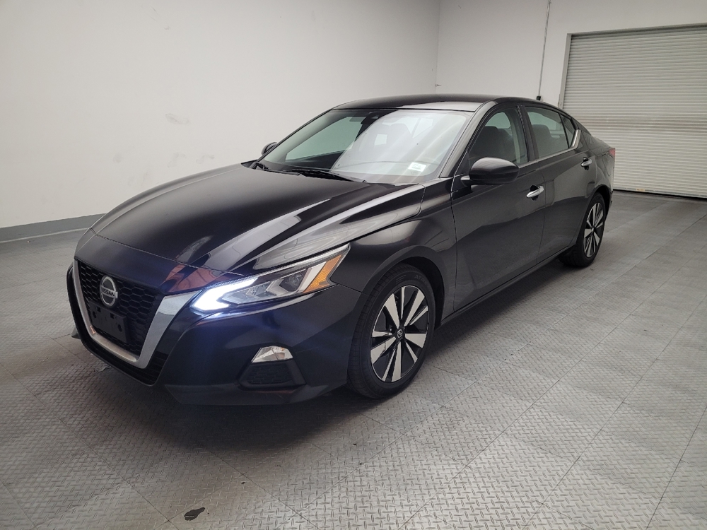 2022 Nissan Altima SV