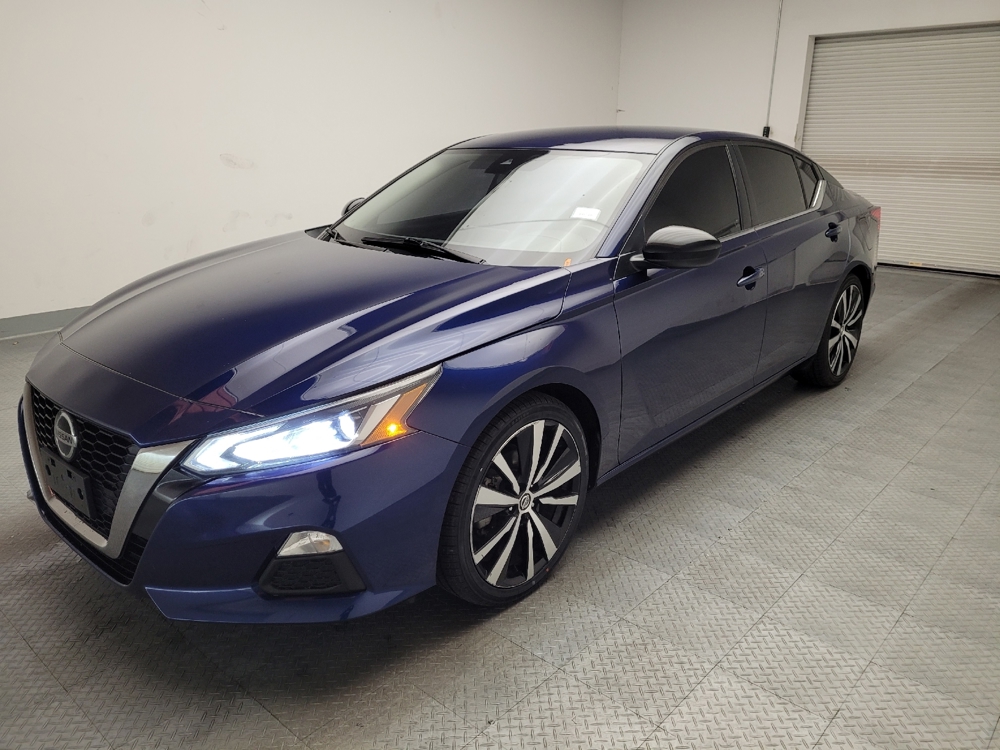 2022 Nissan Altima SR