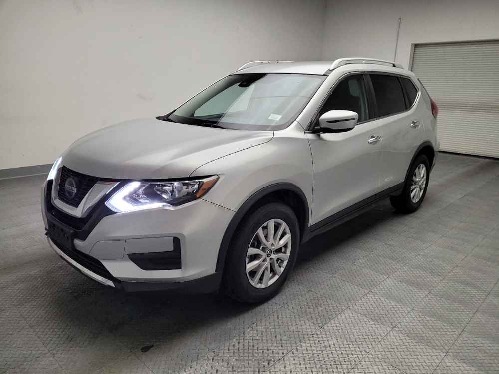 2019 Nissan Rogue SV's photo
