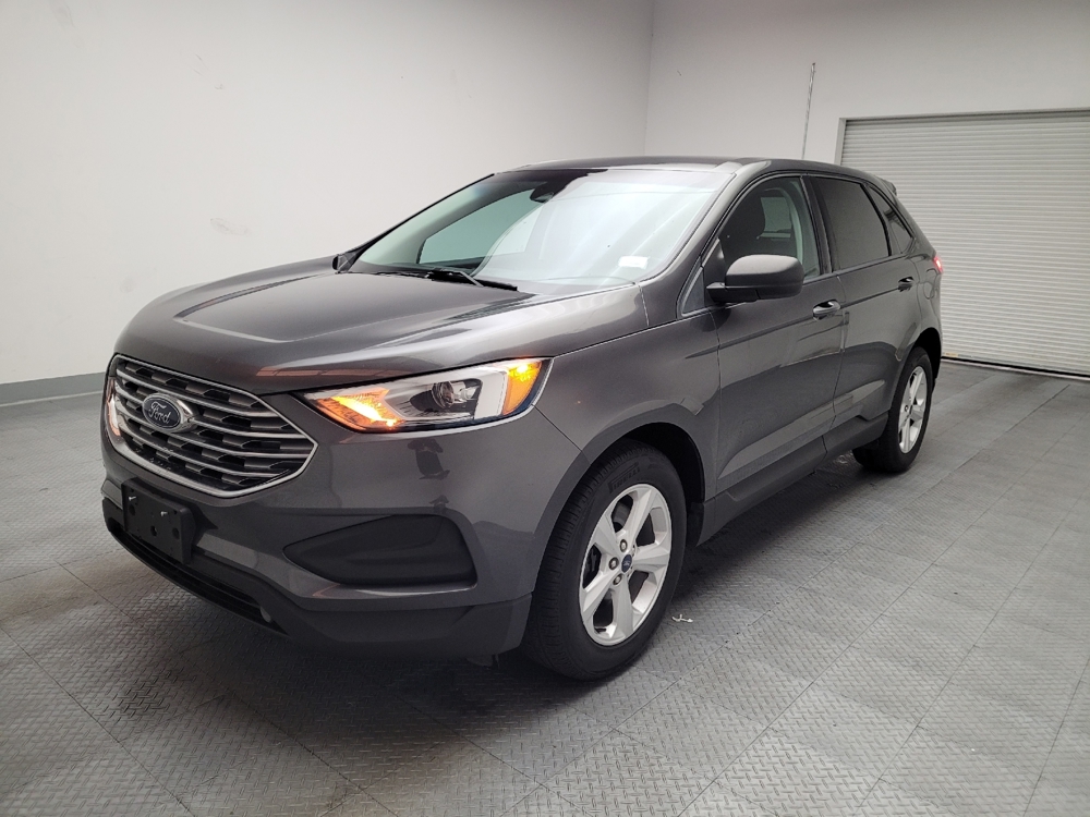 2020 Ford Edge SE's photo