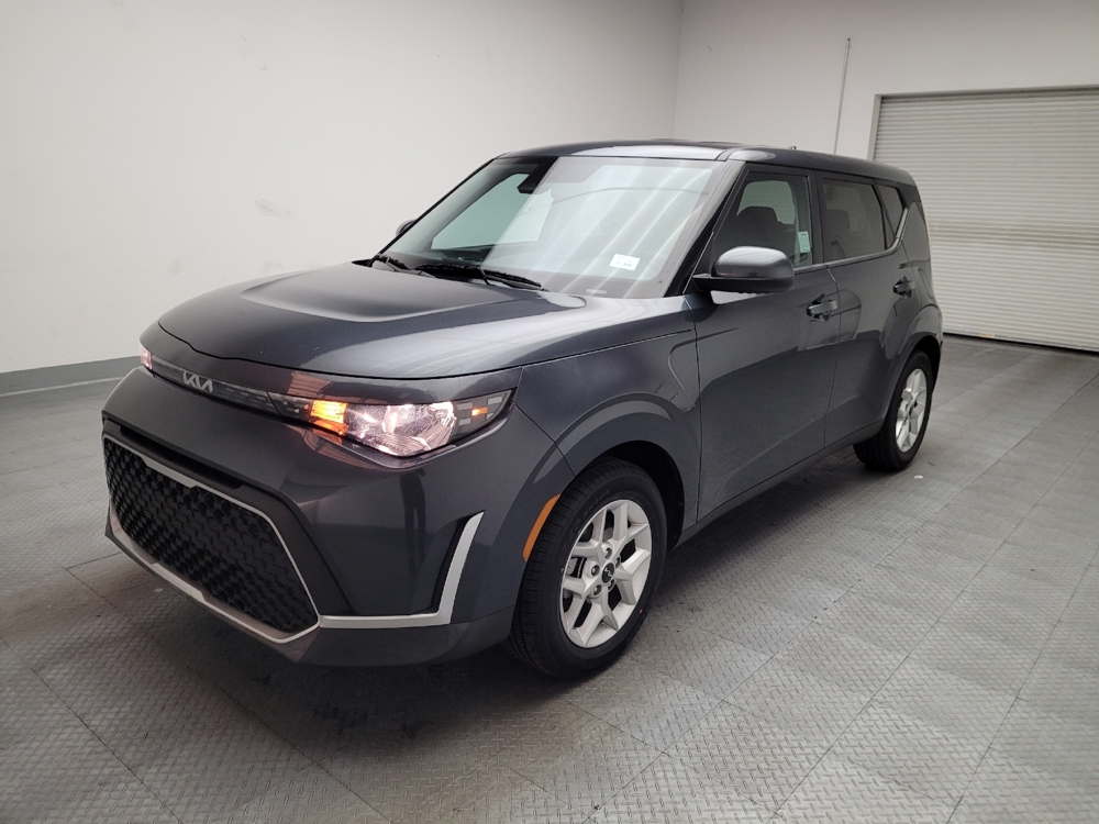 2024 Kia Soul LX's photo
