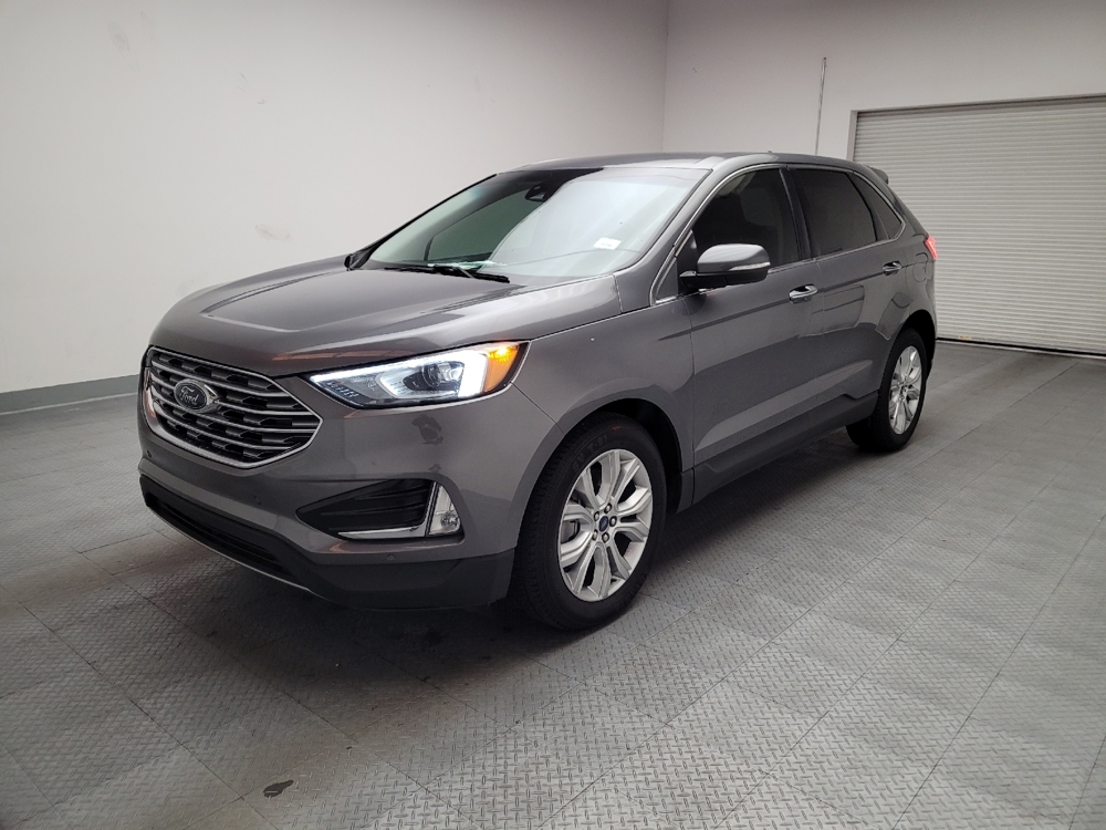 2022 Ford Edge Titanium's photo