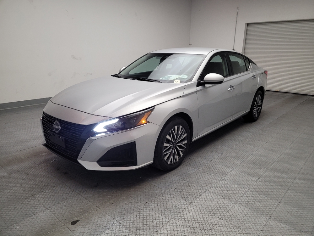 2023 Nissan Altima SV