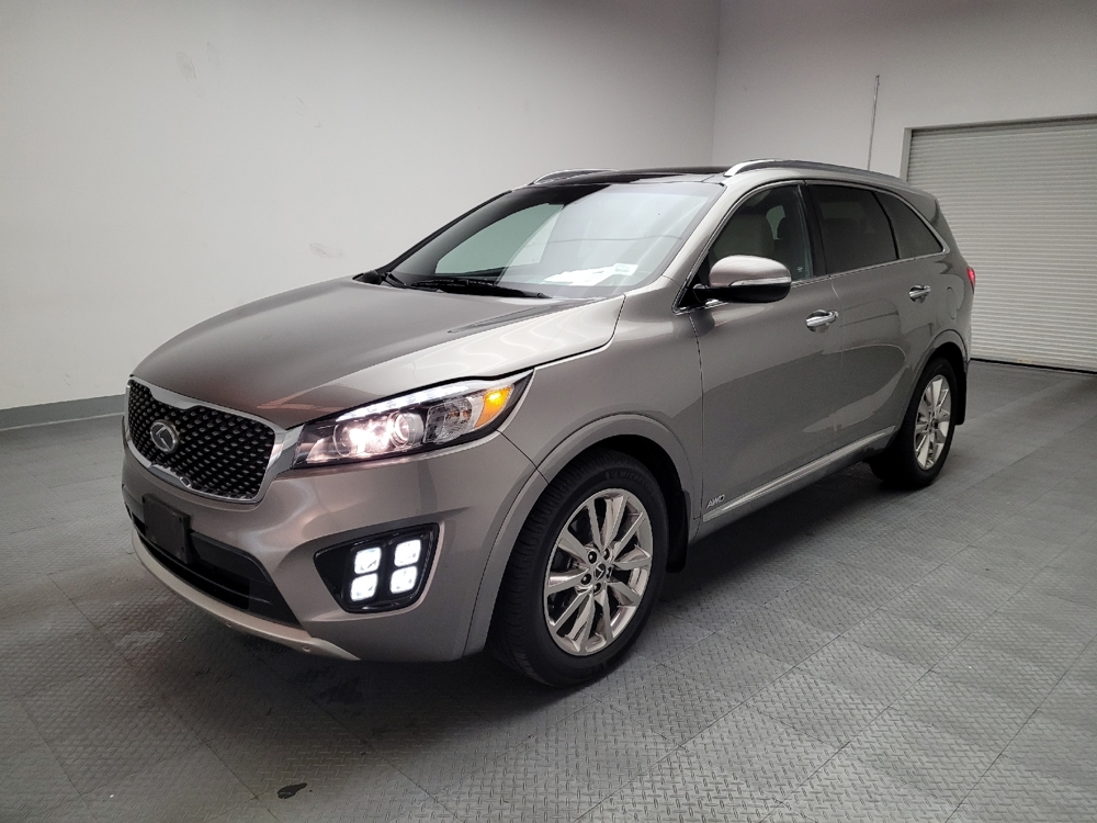 2016 Kia Sorento Limited's photo
