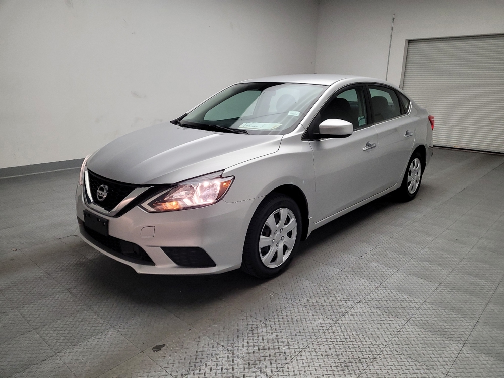 2019 Nissan Sentra S's photo