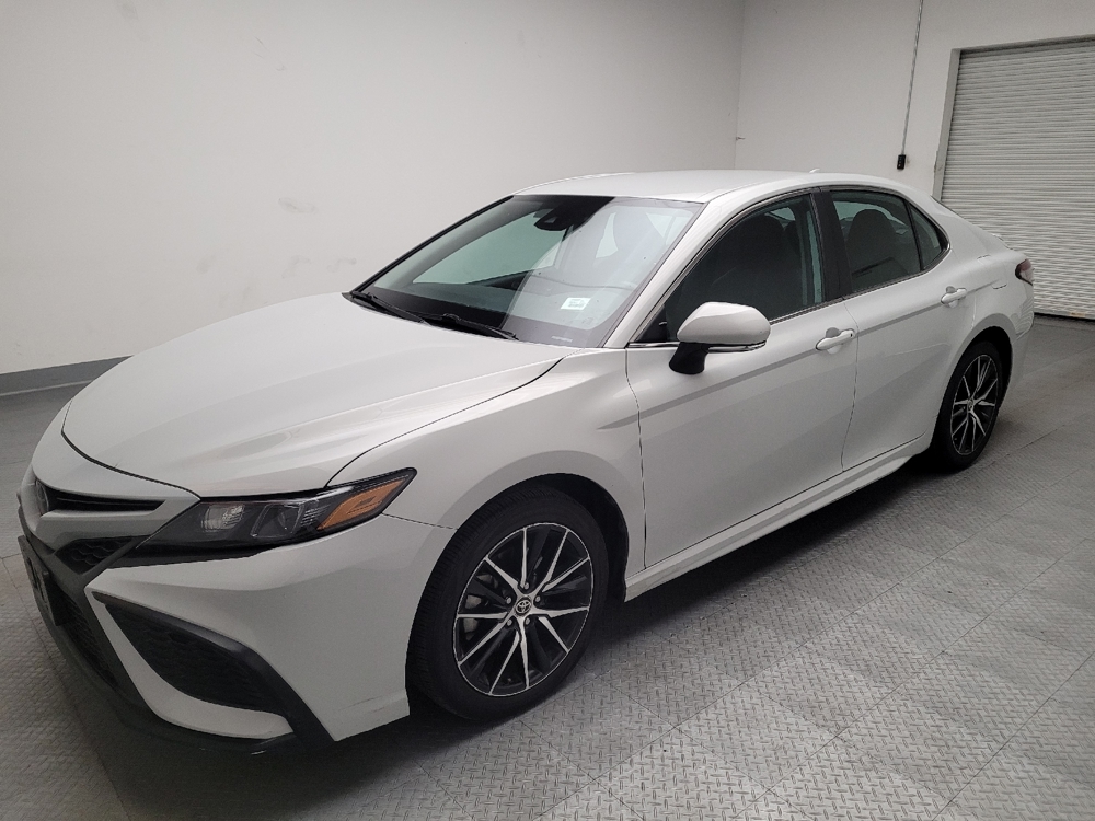 2023 Toyota Camry SE Nightshade's photo