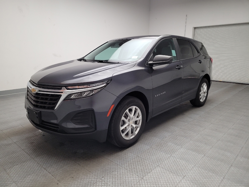 2022 Chevrolet Equinox LS's photo