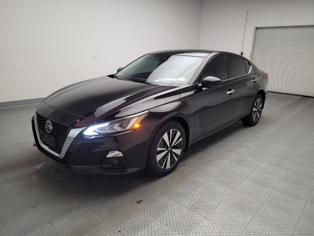 2022 Nissan Altima S's photo