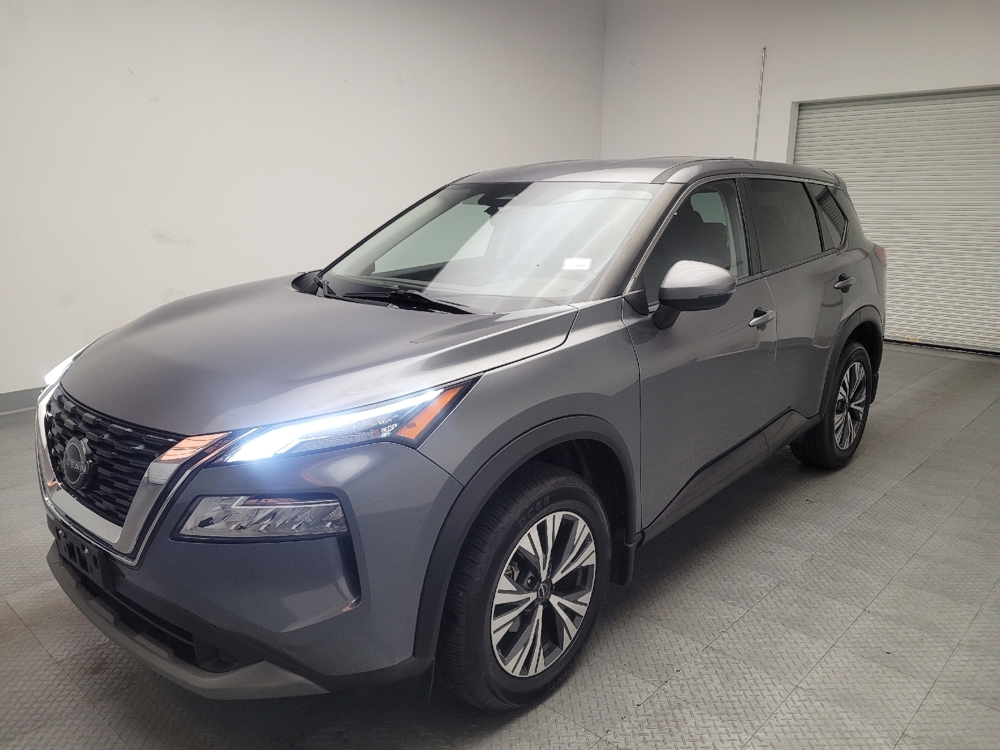 2023 Nissan Rogue SV's photo