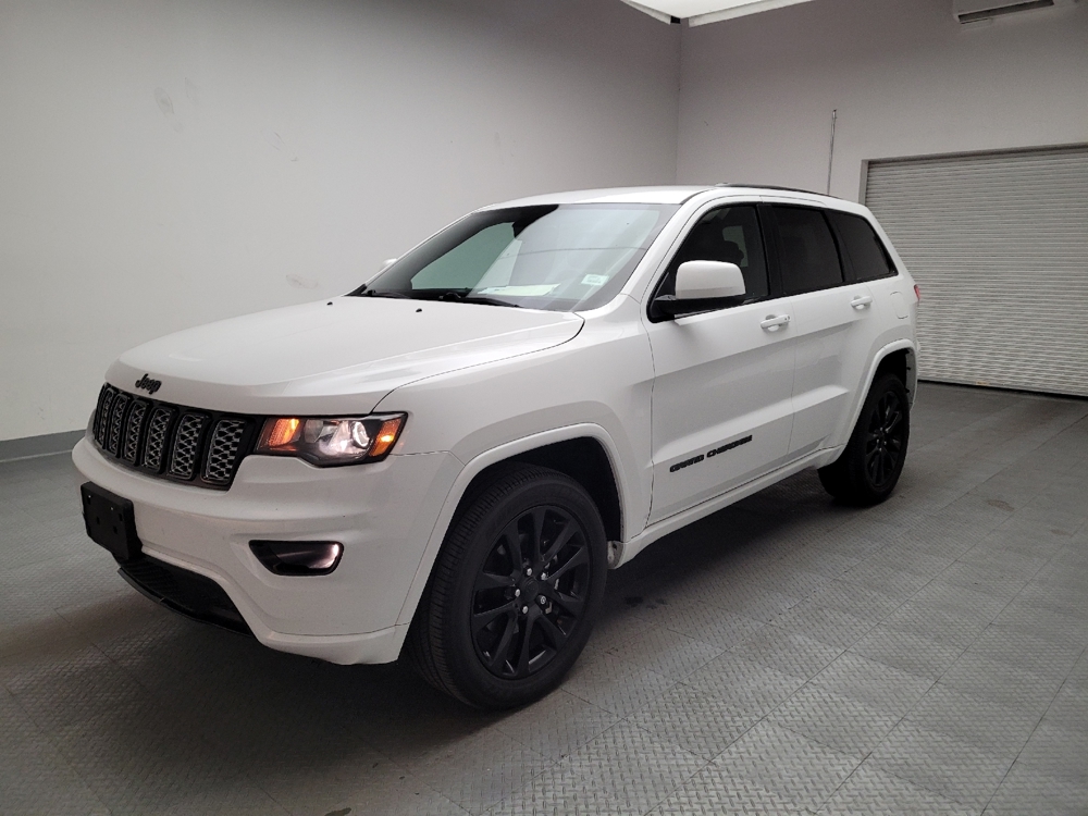 2019 Jeep Grand Cherokee Altitude's photo
