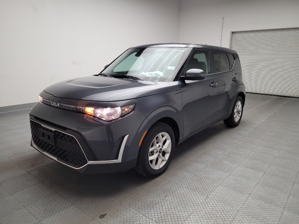 2024 Kia Soul LX's photo