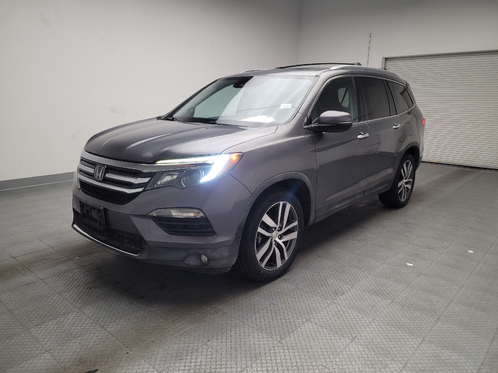 2016 Honda Pilot Touring's photo