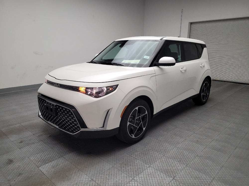 2023 Kia Soul EX's photo