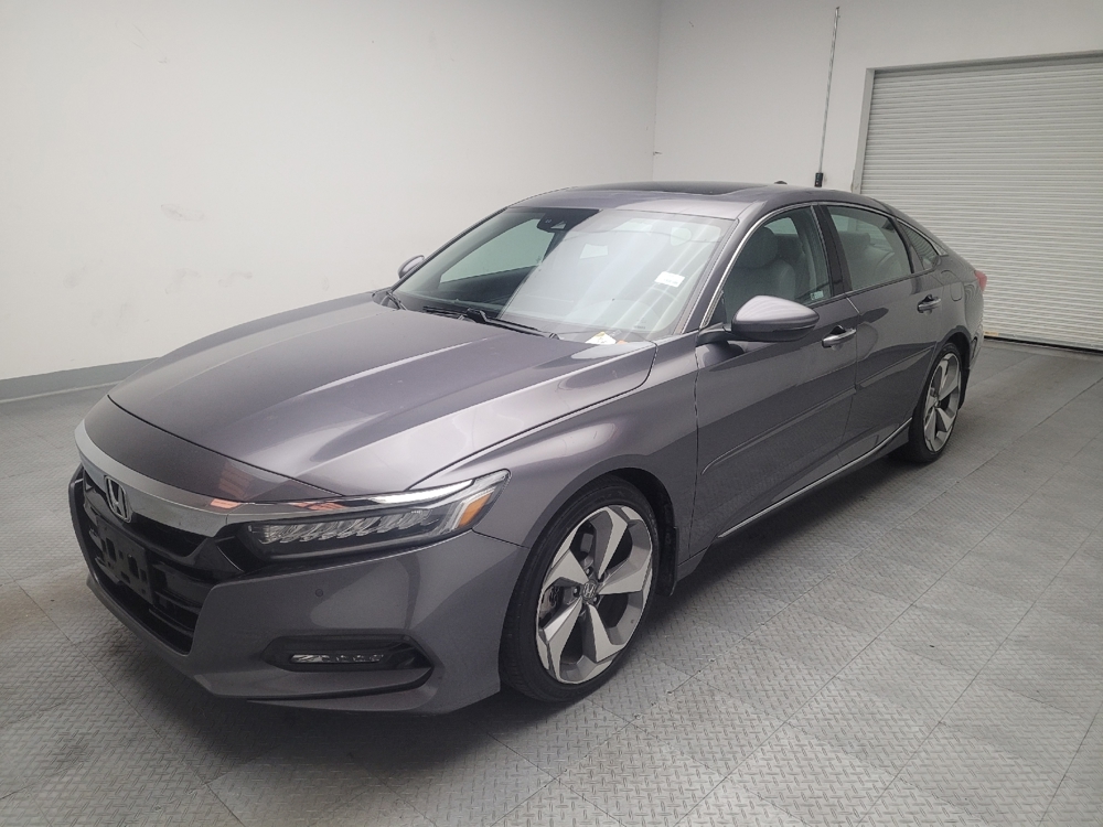 2018 Honda Accord Touring's photo