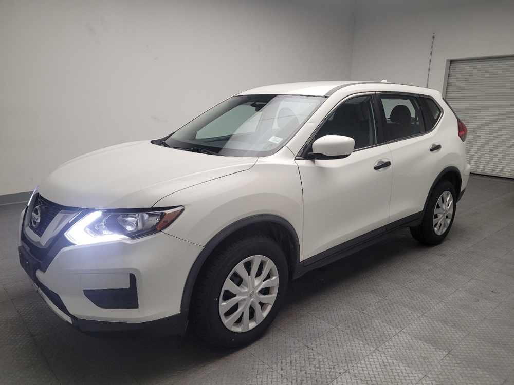 2017 Nissan Rogue S's photo