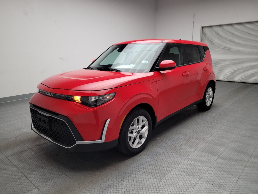 2024 Kia Soul LX's photo