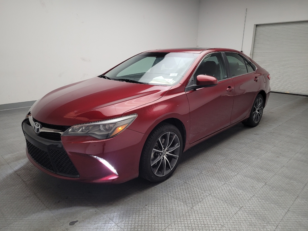 2017 Toyota Camry XSE's photo