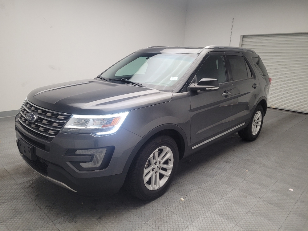 2017 Ford Explorer XLT's photo
