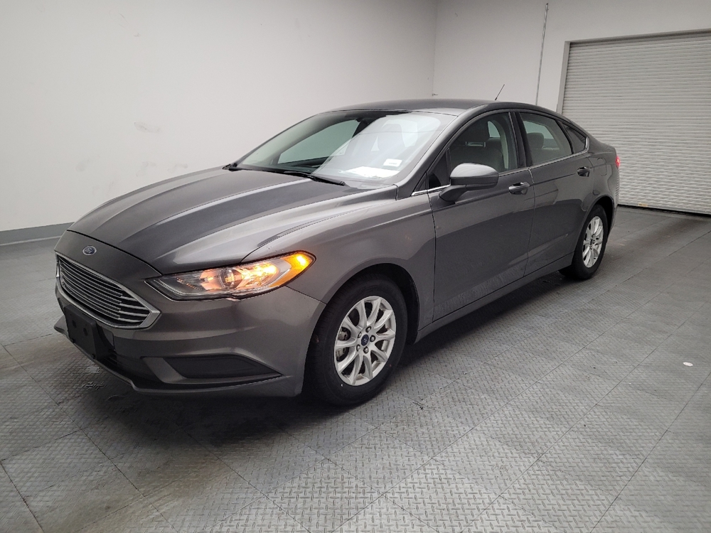 2018 Ford Fusion S's photo