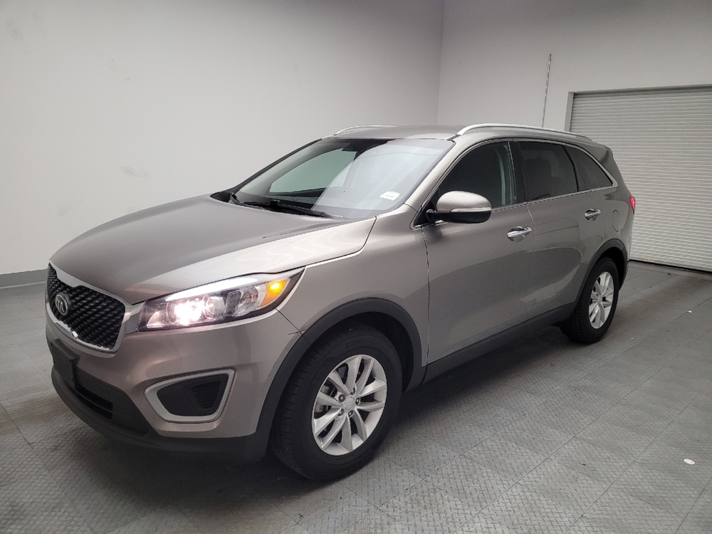 2018 Kia Sorento LX's photo