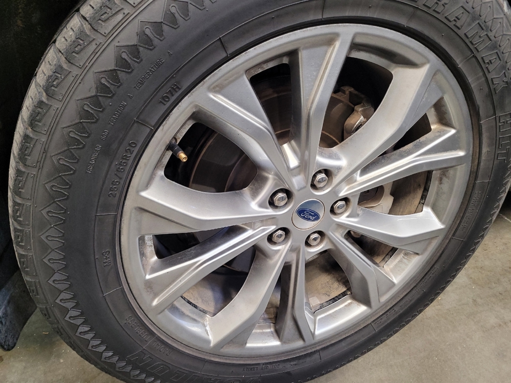 2021 Ford Explorer Limited - Photo 24