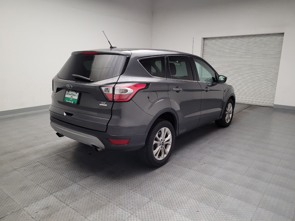 2017 Ford Escape SE - Photo 7