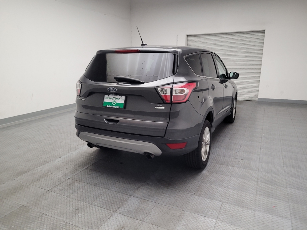 2017 Ford Escape SE - Photo 6