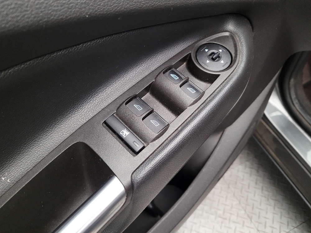 2017 Ford Escape SE - Photo 21