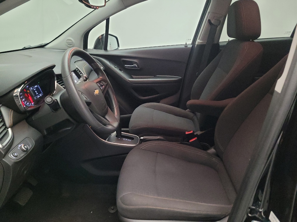 2022 Chevrolet Trax LS - Photo 13