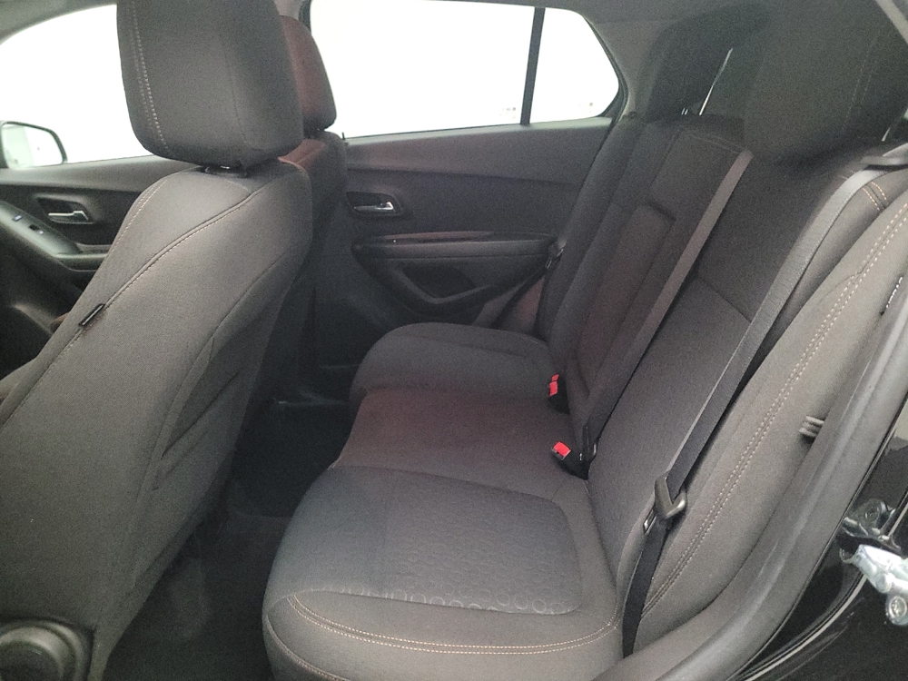 2022 Chevrolet Trax LS - Photo 14