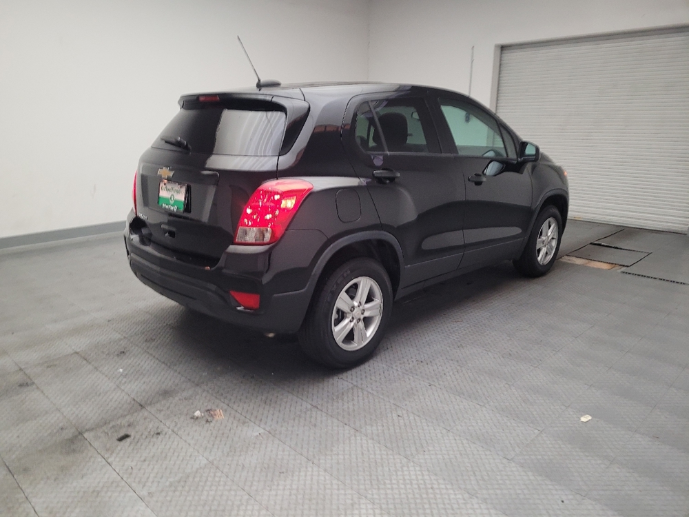 2022 Chevrolet Trax LS - Photo 7