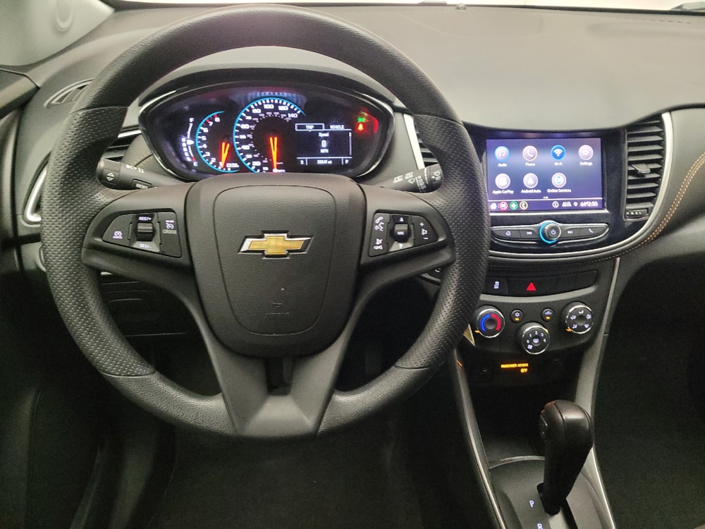 2022 Chevrolet Trax LS - Photo 17