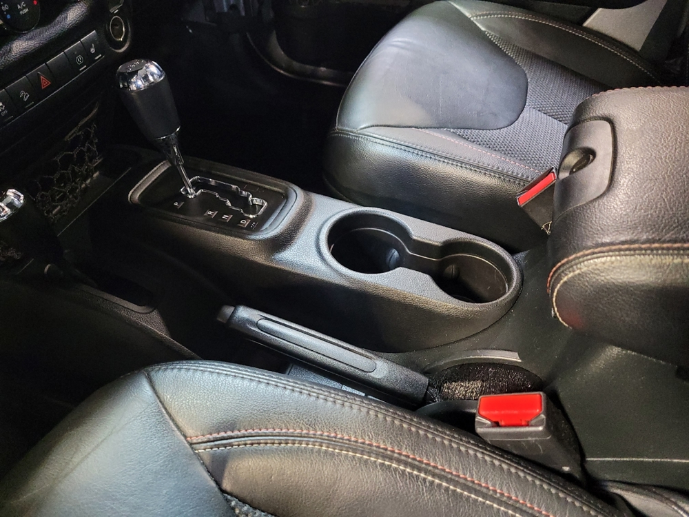 2016 Jeep Wrangler Unlimited 75th Anniversary Edition - Photo 20