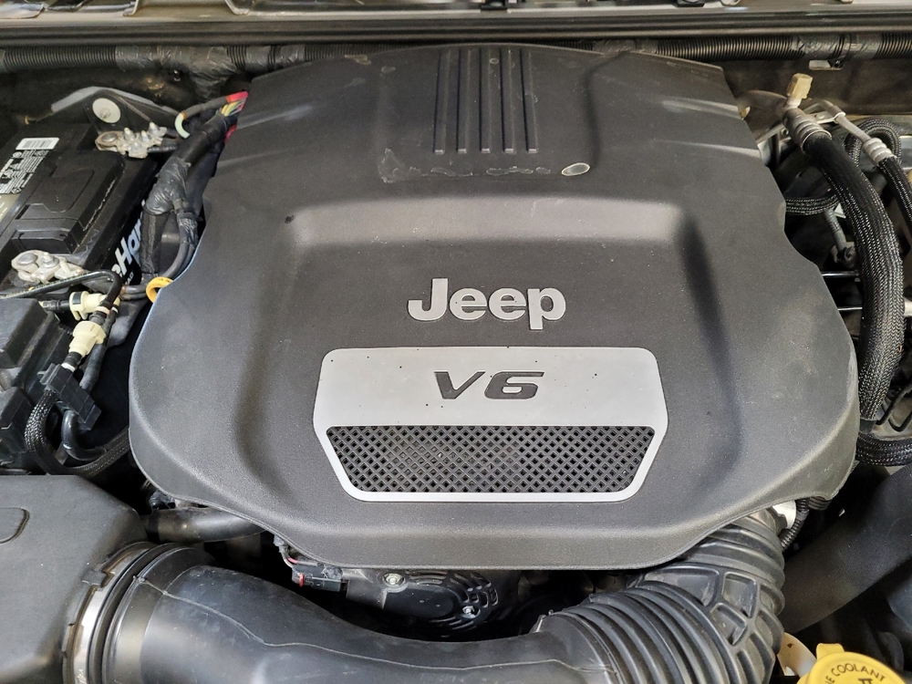 2016 Jeep Wrangler Unlimited 75th Anniversary Edition - Photo 23