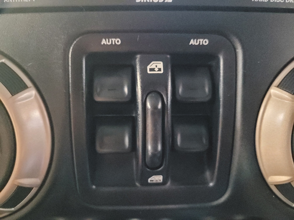 2016 Jeep Wrangler Unlimited 75th Anniversary Edition - Photo 21