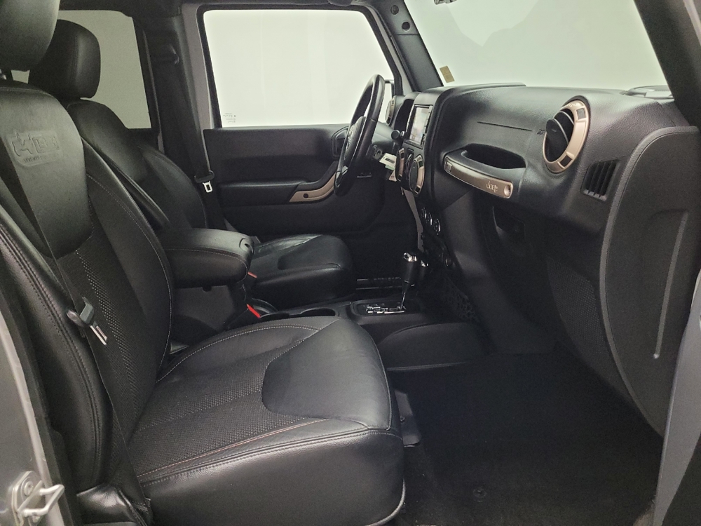2016 Jeep Wrangler Unlimited 75th Anniversary Edition - Photo 16