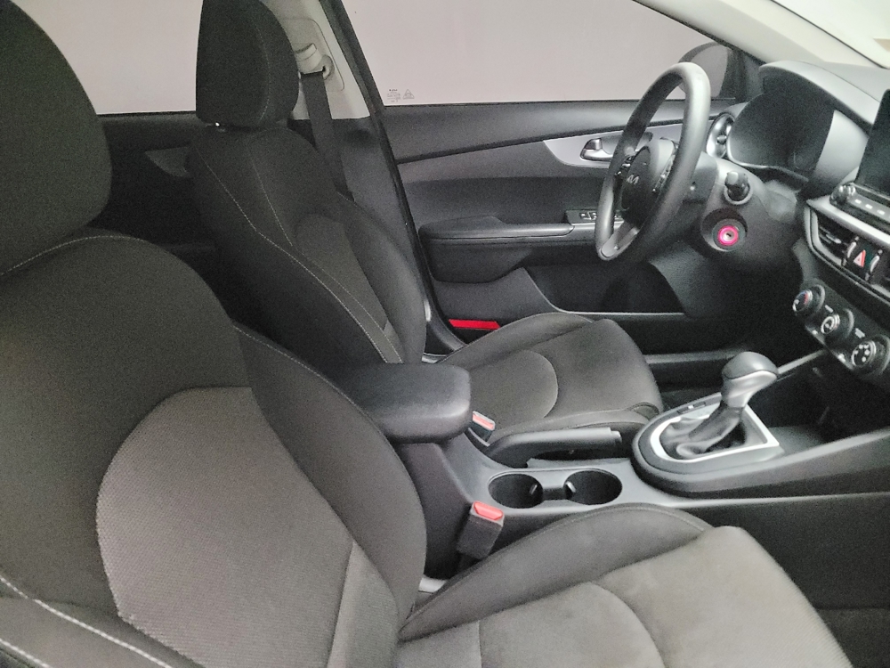 2022 Kia FORTE LXS - Photo 16