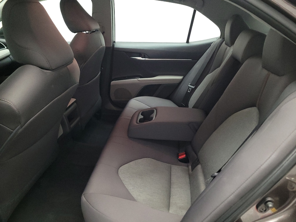 2018 Toyota Camry LE - Photo 14