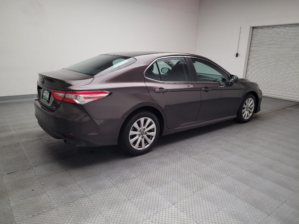 2018 Toyota Camry LE - Photo 8