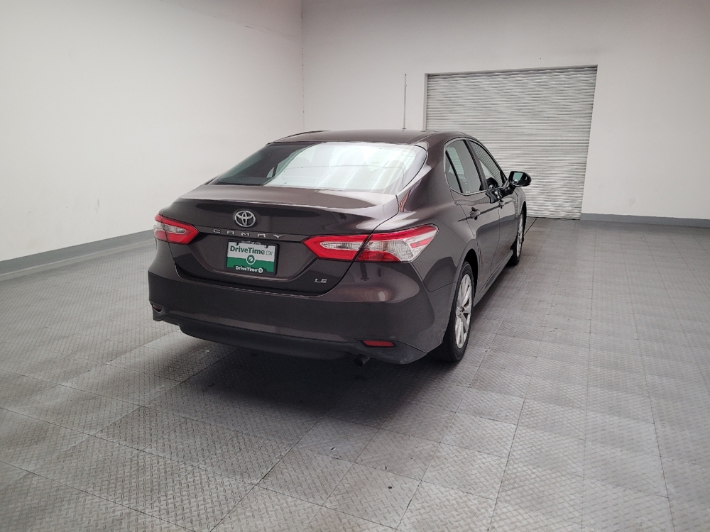 2018 Toyota Camry LE - Photo 6
