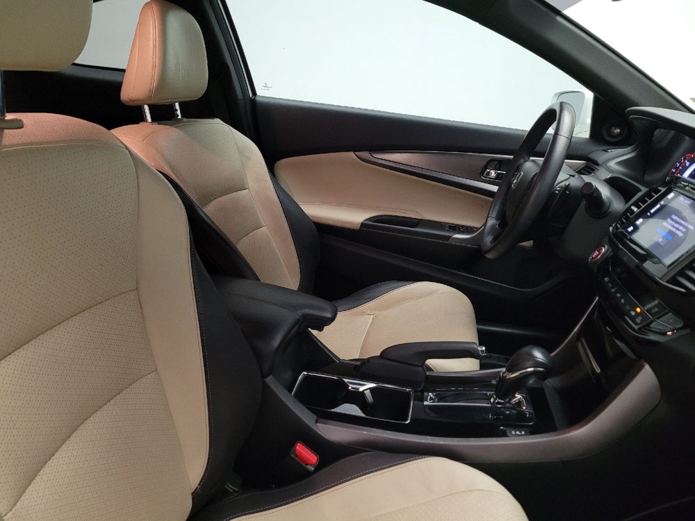 2017 Honda Accord EX-L - Photo 16