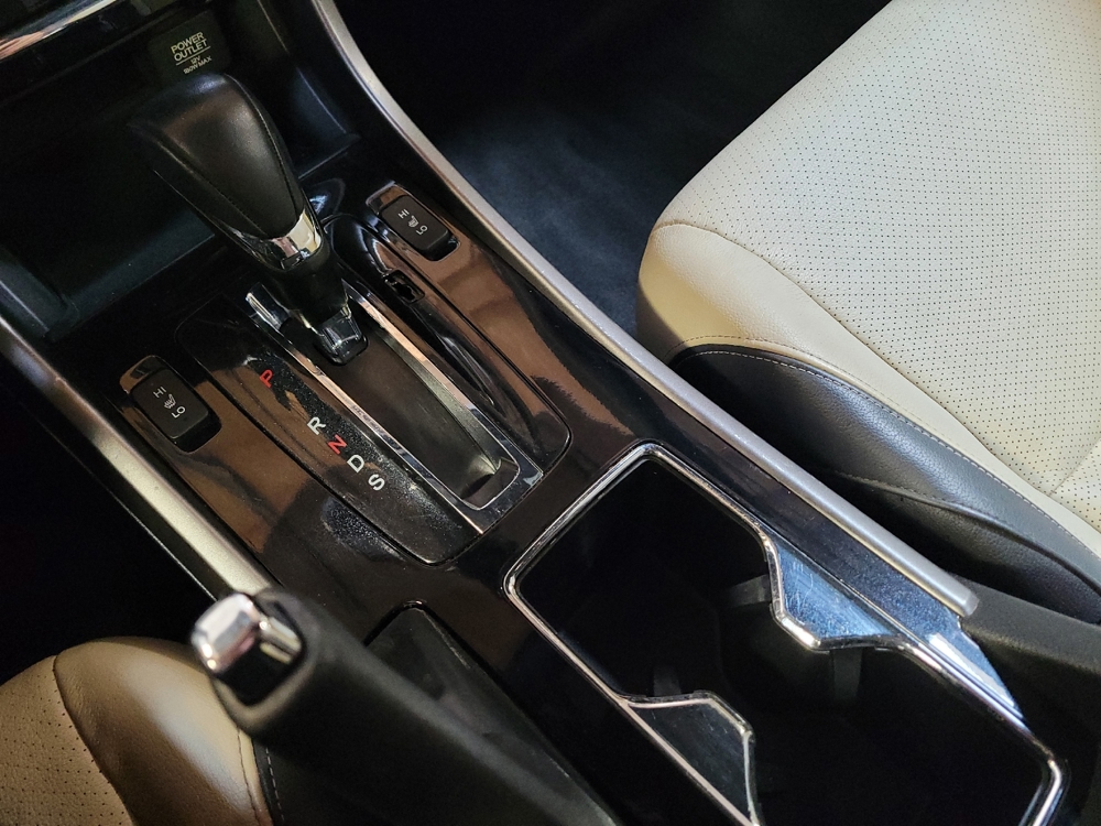 2017 Honda Accord EX-L - Photo 20