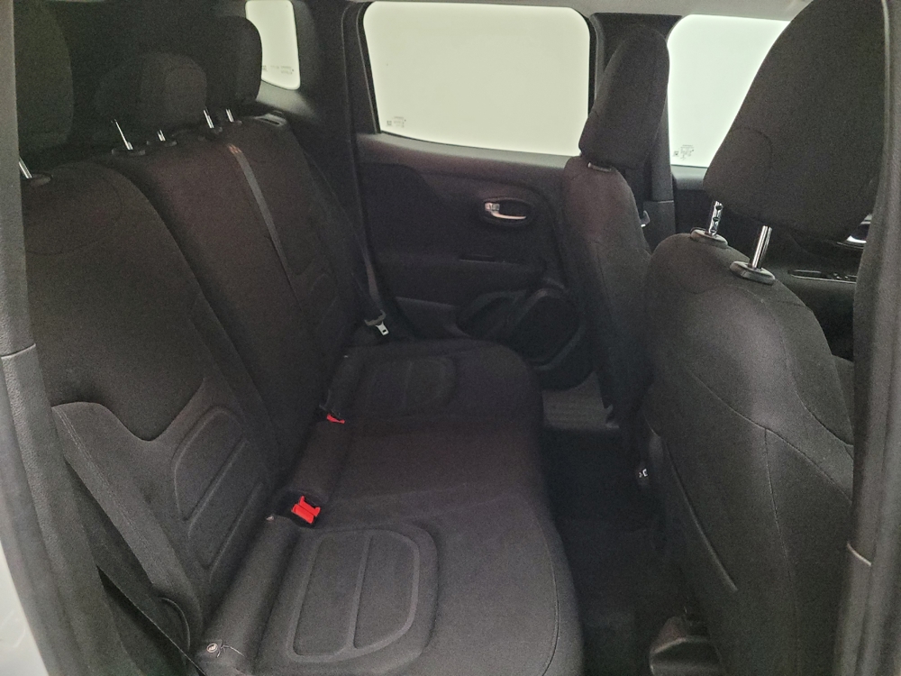 2020 Jeep Renegade Latitude - Photo 15
