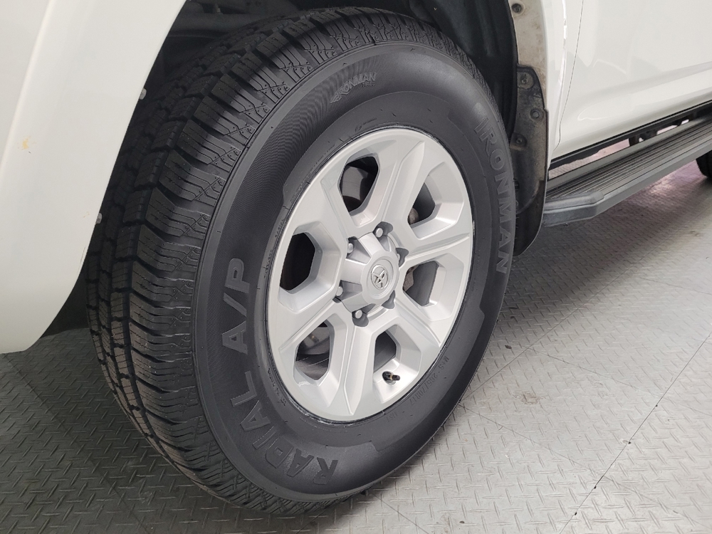 2018 Toyota 4Runner SR5 - Photo 24