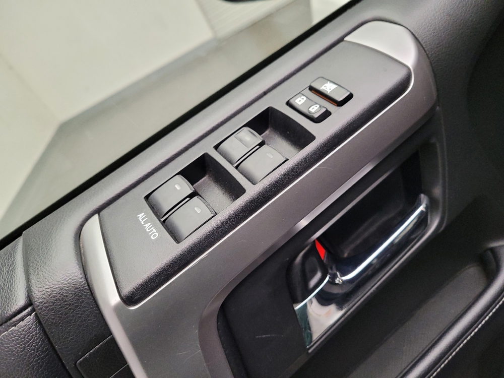 2018 Toyota 4Runner SR5 - Photo 21