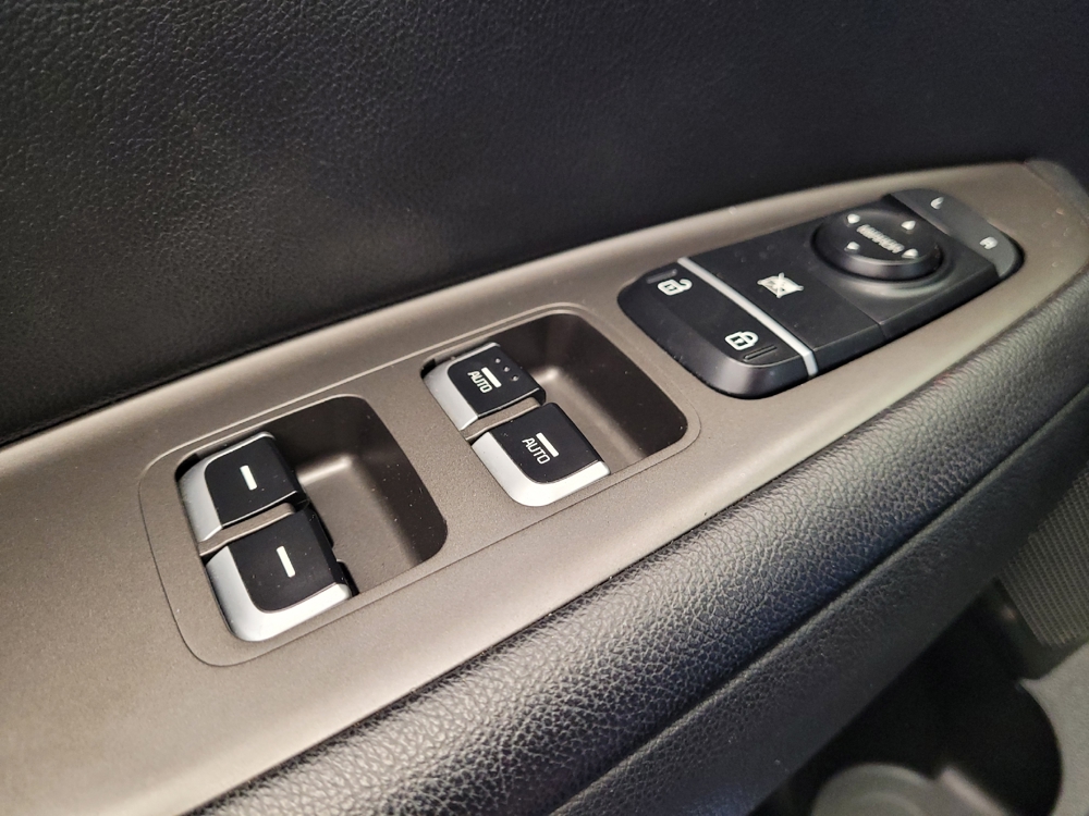 2019 Kia Optima S - Photo 21