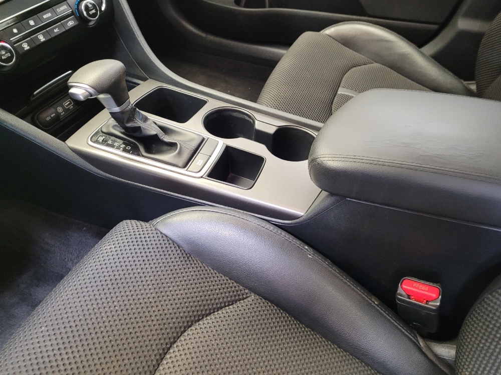 2019 Kia Optima S - Photo 20