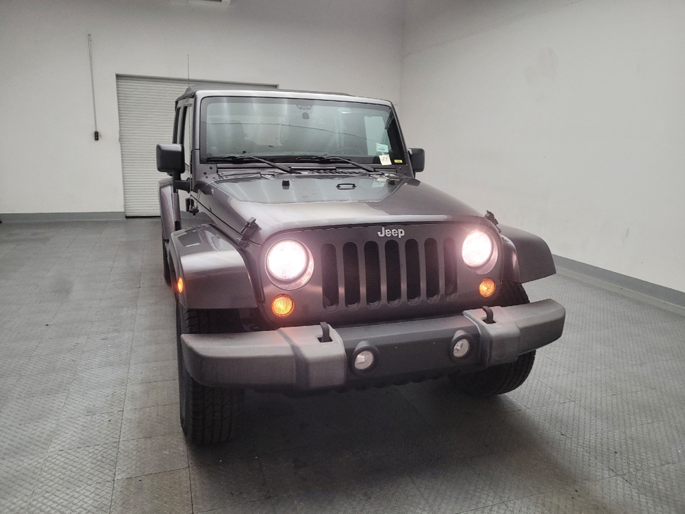 2014 Jeep Wrangler Unlimited Sahara - Photo 11