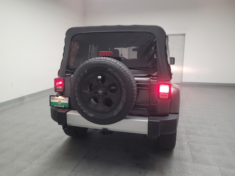 2014 Jeep Wrangler Unlimited Sahara - Photo 6